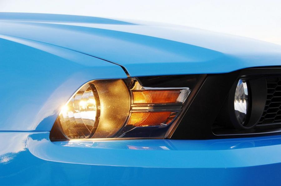  Ford Mustang GT 2010 года  (фото 89 из 213)